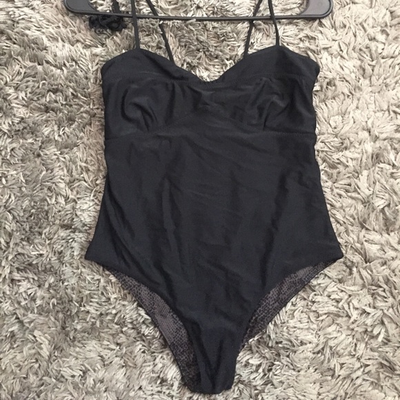 L ACACIA ONE PIECES - Picture 5 of 7